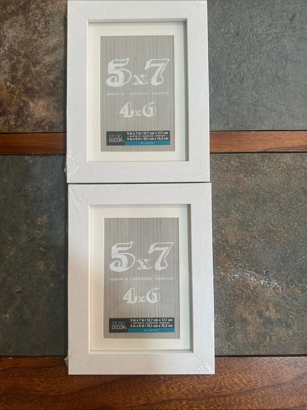 White Double 5x7 / 4x6 Picture Frame Set